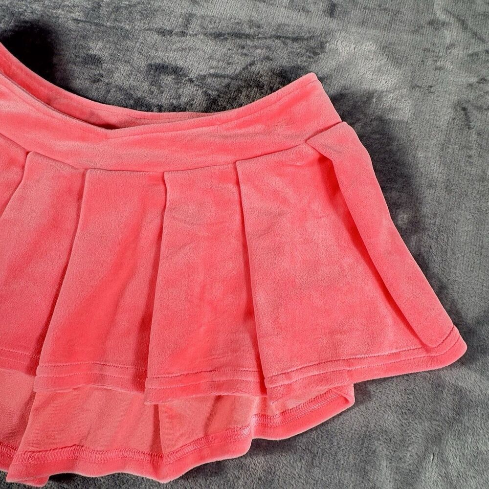 Akira Fashion Sz M Icon Pleated Micro Mini Skirt Velvet Flirty Low Rise Stretch - Picture 6 of 12